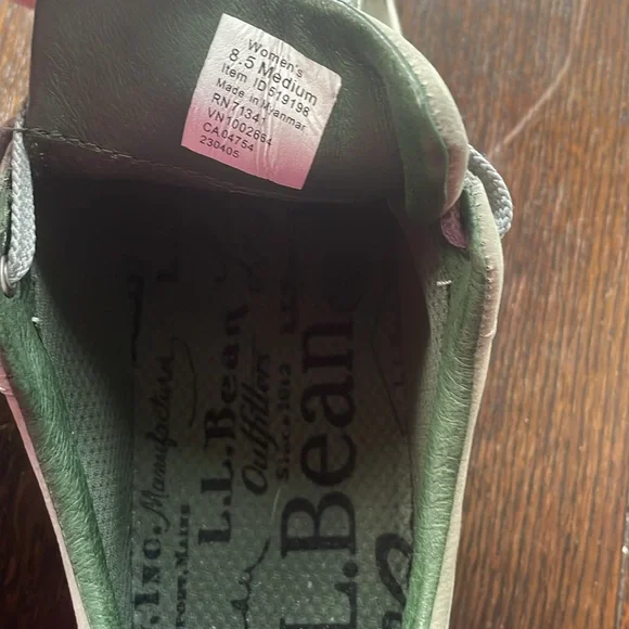 L.L. Bean sage green leather walking shoes/sneakers, 8.5 medium - Picture 5 of 9